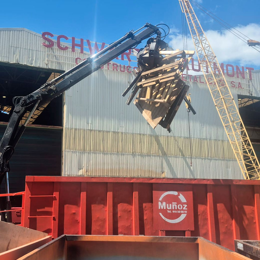 Transports i Contenidors Muñoz...